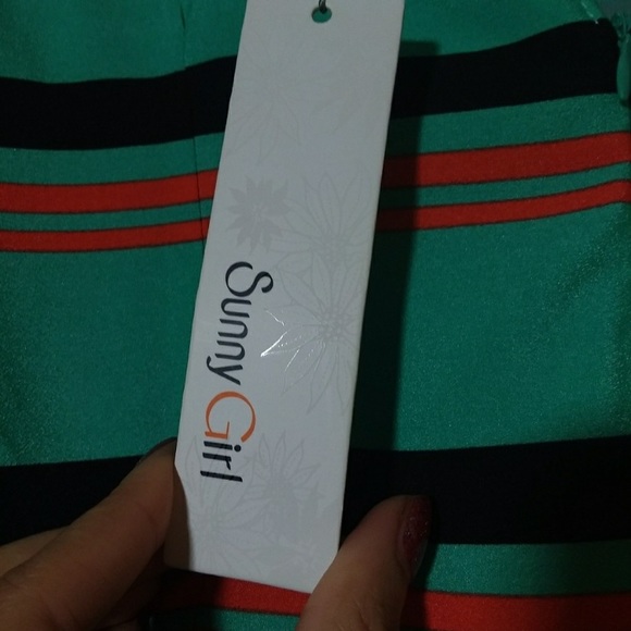 Dress - Picture 5 of 7